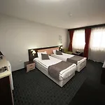 Mpm Guinness Hotel 4*