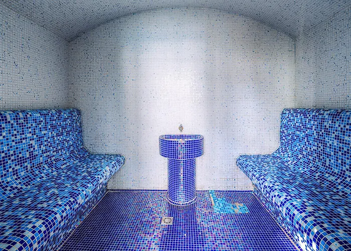 Mpm Guinness 4* בנסקו